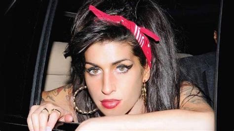 Amy Winehouse Sonica