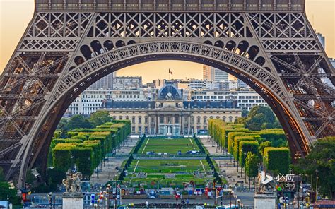 Eiffel Tower In Paris France November 2015 Bing Wallpaper 1920x1200