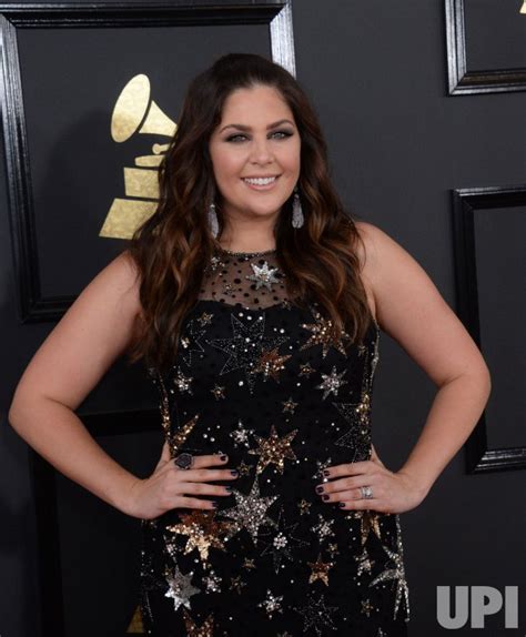 Photo Hillary Scott Arrives For The 59th Annual Grammy Awards In Los