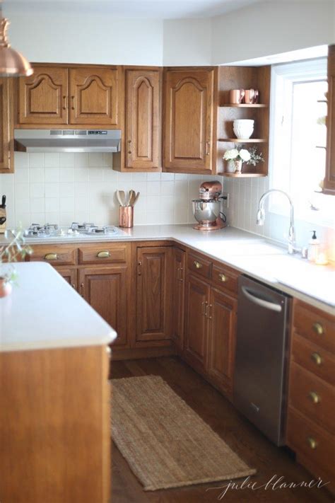 4 Ideas How To Update Oak Or Wood Kitchen Cabinets Update Oak