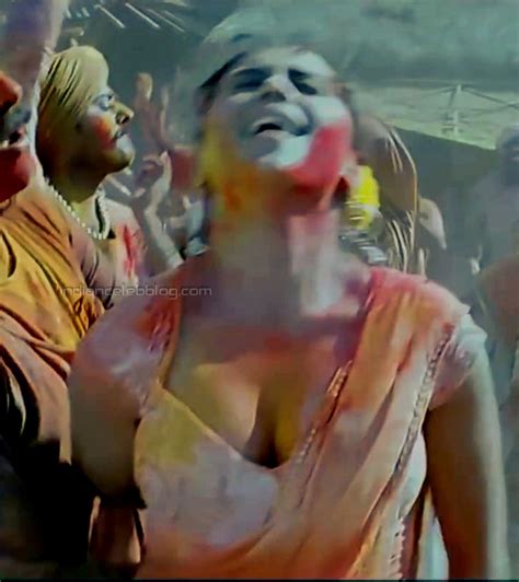 Rani Mukerji Mangal Pandey Hindi Movie Hot Cleavage Stills Hd Caps