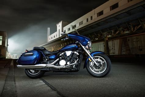 Yamaha v star 1300 deluxe reviews. 2013 Star V-Star 1300 Deluxe Unveiled - Motorcycle.com News