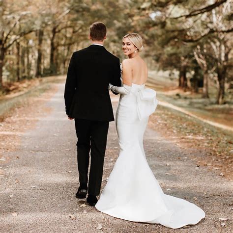 Duck Dynastys Sadie Robertson Ties The Knot With Christian Huff