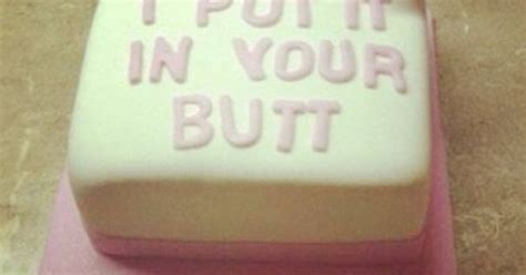 Theres Nothing Funny About These Hilarious Sexual Apology Cakes Metro News