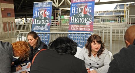 Hiring Our Heroes Connects Veterans Spouses With Jobs Article