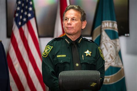 Florida Governor Suspends Sheriff Over Parkland Shooting The New York