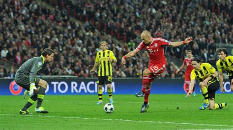 2 days ago · borussia dortmund take on bayern munich on tuesday, august 17. Robben Vs Dortmund : Champions League final - Dortmund vs ...