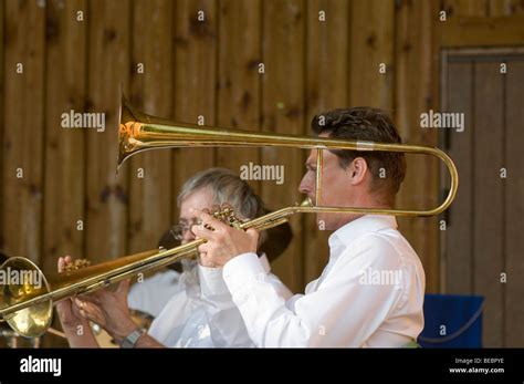 Folk Music Band Hi Res Stock Photography And Images Alamy