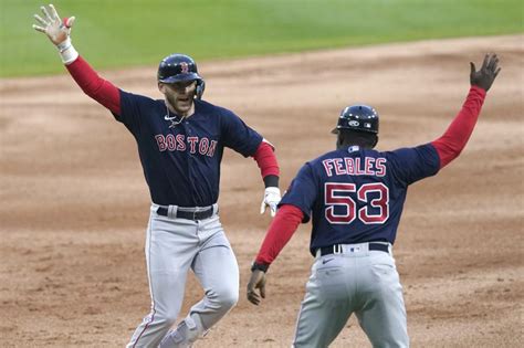Red Sox Keep Rolling As Story Vazquez Blast White Sox News Sports