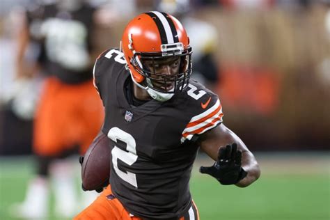 Browns Reportedly Decide On Amari Coopers Status For Thursday Night Game The Spun