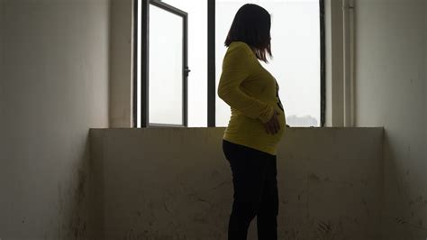 China Experiences A Booming Underground Market In Surrogate Motherhood