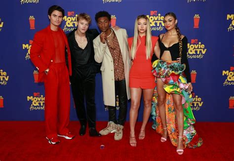 See The Outer Banks Cast At The Mtv Movie And Tv Awards 2021 Popsugar