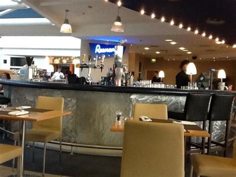 Runway Bar Picture Of Radisson Blu Hotel Manchester Airport
