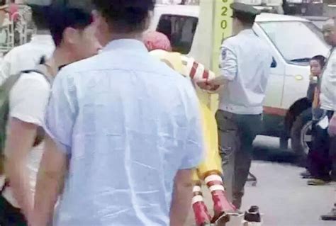 Chinese authorities ‘arrest’ Ronald McDonald statue