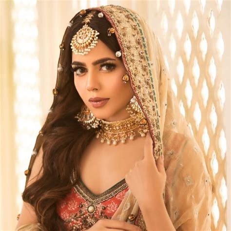 Hina Ashfaq Looks Elegant In Her Recent Bridal Shoot Reviewitpk