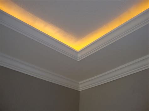 Подсветка потолка светодиодной лентой карниз фото