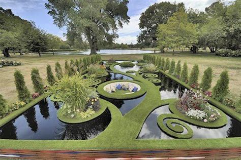 Top 10 Unusual Gardens Around The World Water Features In The Garden