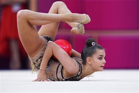 Jun 13, 2021 · дина аверина стала чемпионкой европы в упражнениях с обручем. Дина Аверина: «Полотенца не было, так что Ирина Винер ...