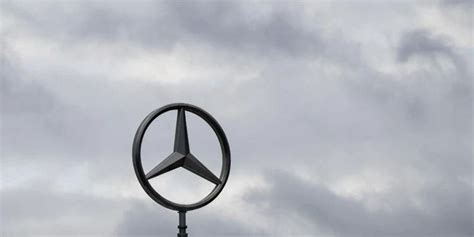 Daimler Heisst Nun Mercedes Benz Neustart In Stuttgart
