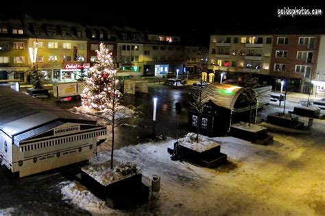 Finde weitere weihnachtsmärkte in der umgebung und tipps rund um weihnachten das alljährliche bummeln auf dem weihnachtsmarkt planst du dabei ebenso ein wie rechtzeitig weihnachtsgeschenke und bastelbedarf für die passende. 16.12.2012: verkaufsoffener Sonntag und Weihnachtsmarkt in ...