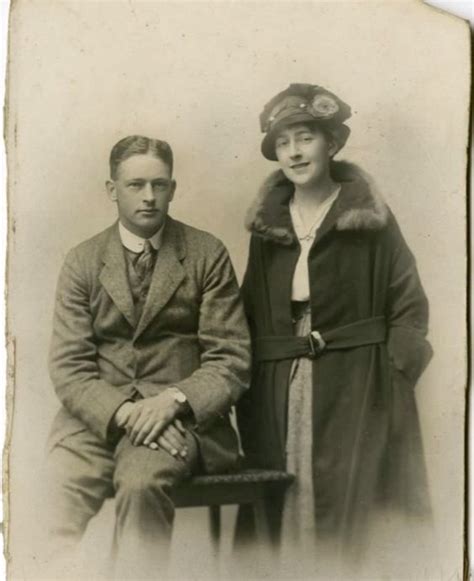 Agatha And Archibald Christie On Their Wedding Day In 1914 Агата