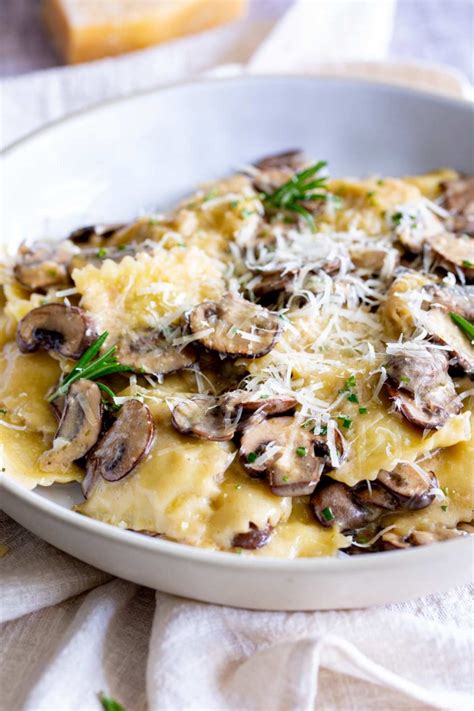 Mushroom Ravioli Al Forno - Sprinkles and Sprouts