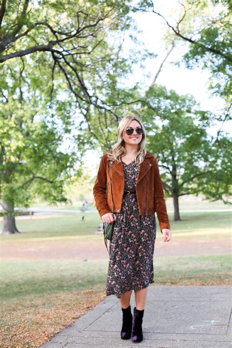 3 Ways To Style A Floral Midi Dress This Fall — Bows And Sequins