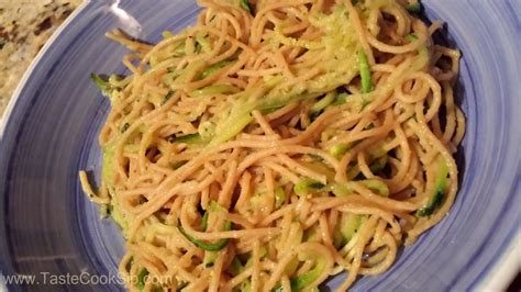 Experiment Zyliss Julienne Peeler And Zucchini Noodles