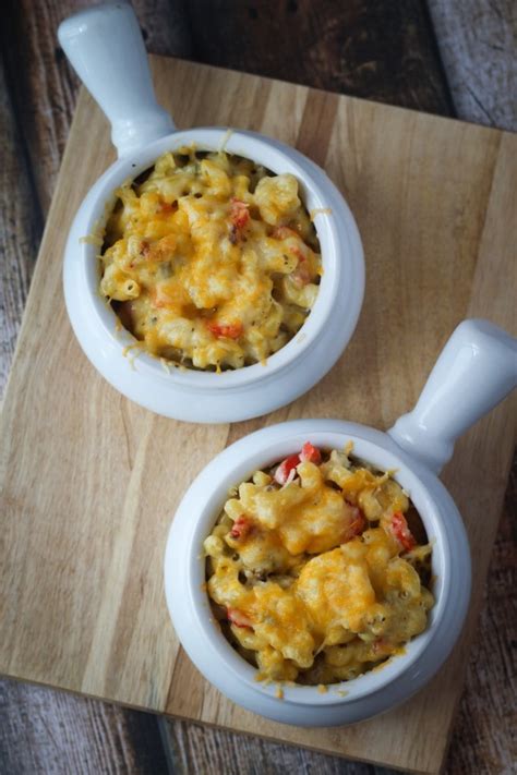Hi, i have looked everywhere and cannot find the american/cheddar cheese blend. Baked Macaroni and Cheese - The Wanderlust Kitchen