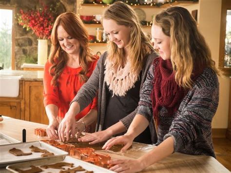 Cookies were easier to share than pies and cakes, due to their size and ability to travel. Behind the Scenes of The Pioneer Woman's Cowboy Christmas | Pioneer woman, Cowboy christmas ...