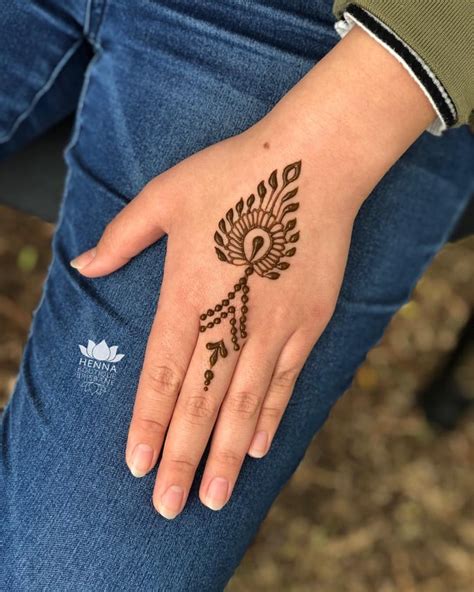Easy And Simple Mehndi Designs That You Should Try In 2020
