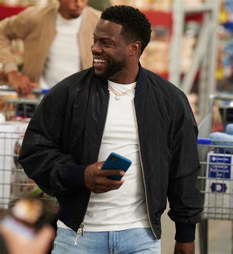 Kevin Hart Is A Vip In 2022 Super Bowl Commercial For Sams Club