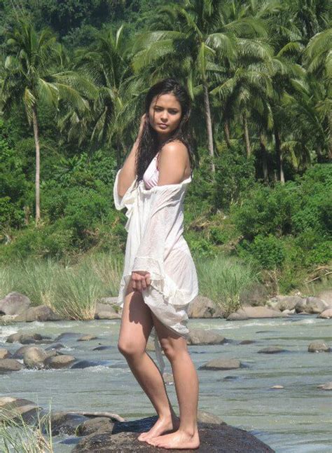 50 hot lovi poe photos will make your head spin 12thblog