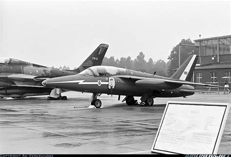 Hawker Siddeley Gnat T1 Uk Air Force Aviation Photo 2097958