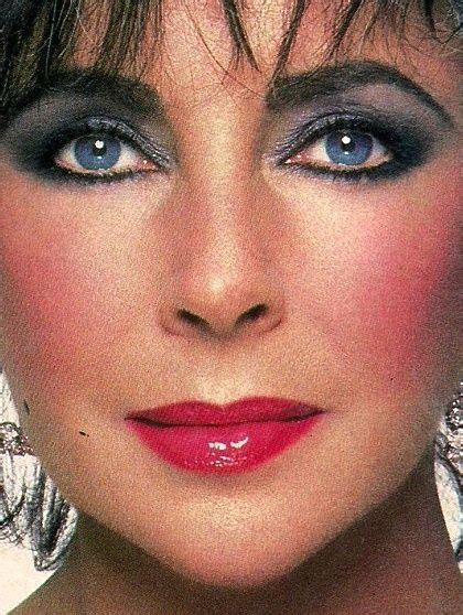 Apply the mcqueen blue to the outer corner of. Elizabeth Taylor Beautiful Eyes | Elizabeth taylor, Jolis ...