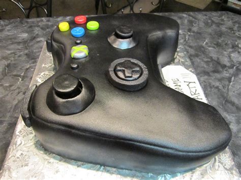 Mymonicakes Black Xbox Controller Cake