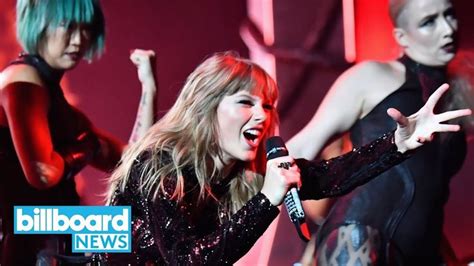Taylor Swift Opens The 2018 Amas With A Bang Performing I Did