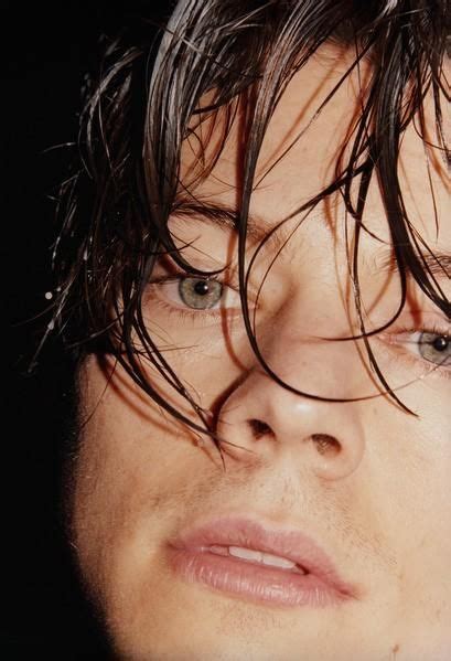 Harry styles has been named variety's hitmaker of the year for his critically acclaimed second studio album fine line. the british breakout will be featured in the fourth annual hitmakers issue Pin on One Direction
