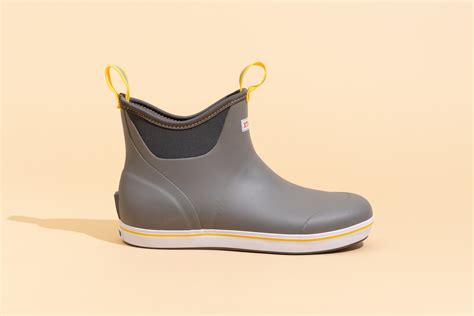 The 10 Best Rain Boots For Women And Men Of 2024 Reviews By Wirecutter