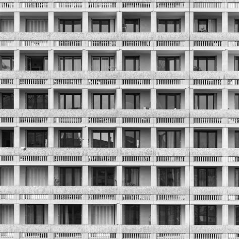 Apartment Buildings Pictures Download Free Images On Unsplash