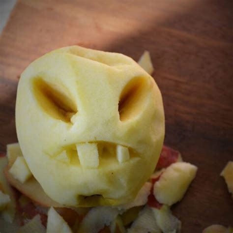 Roughway Farm How To Make Shrunken Apple Heads