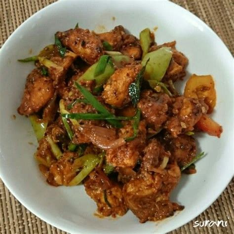 Sambol is a spicy sri lankan condiment, similar to indian chutneys. Devilled Chicken | Chicken, Indian food recipes, Crispy ...