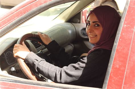 Full Steam Ahead As More Yemeni Women Take The Wheel Middle East Eye