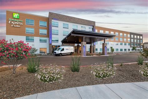 Holiday Inn Express And Suites Phoenix Airport North An Ihg Hotel
