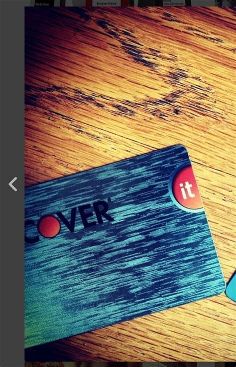 Discover card design- anyone know what this one is called ...