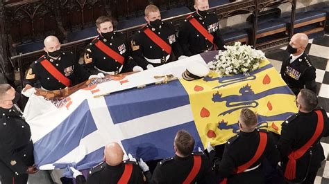 Stunning Details Revealed About Queen Elizabeth S Coffin