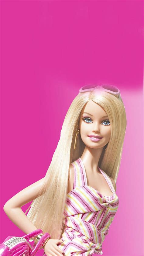 ปักพินโดย Nicolemaree77 ใน Barbie Wallpaper ตุ๊กตาบาร์บี้ พื้นหลัง