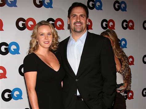 A Look Inside The Marriage Of Billionaire Investor Mark Cuban And His