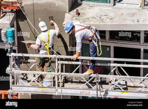 Group Construction Workers Hi Res Stock Photography And Images Alamy