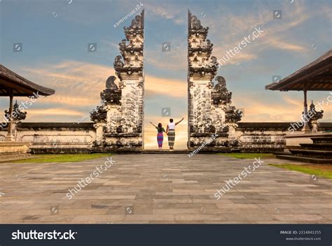 7251 Balinese Gate Images Stock Photos And Vectors Shutterstock